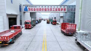 排隊(duì)裝車